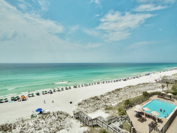 Four Bedroom Direct Beach Front Condo Sleeps 10 Guests